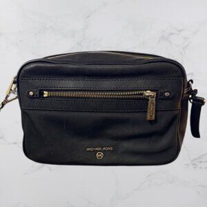 Michael Kors Jet Set Charm Large EW Nylon Crossbody Camera Bag